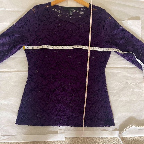 NWOT White House Black Market Lace Crew Neck Top - Picture 3 of 3